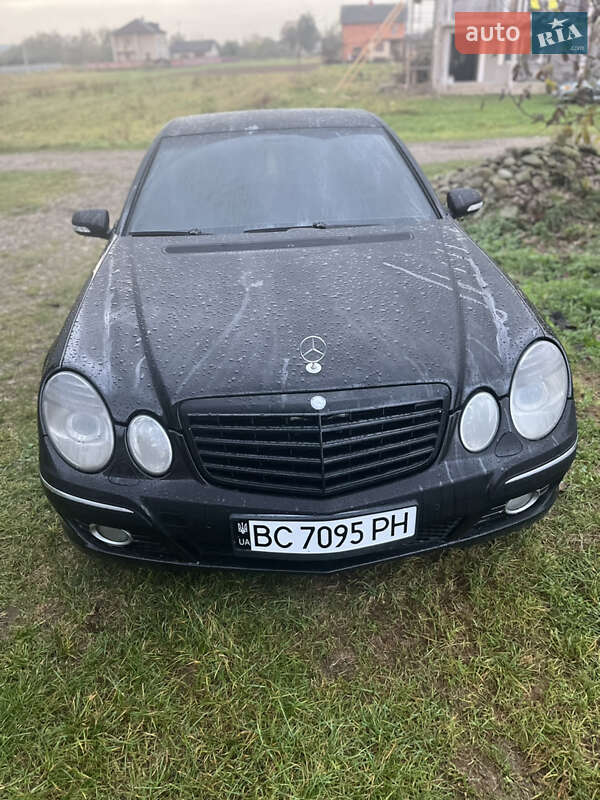 Седан Mercedes-Benz E-Class 2007 в Калуше