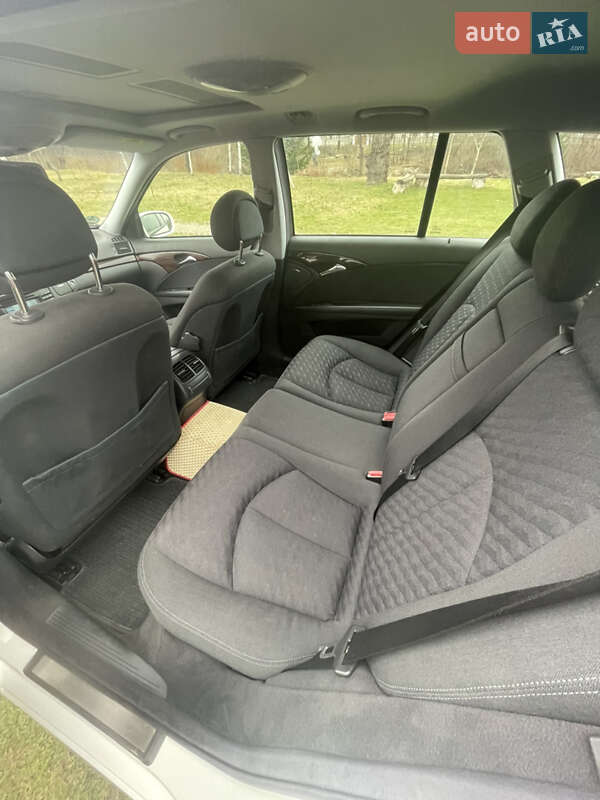 Універсал Mercedes-Benz E-Class 2003 в Чернівцях
