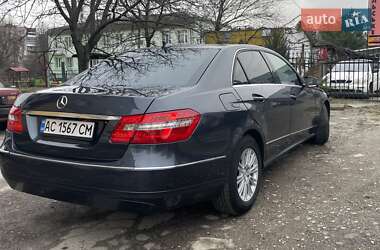 Седан Mercedes-Benz E-Class 2011 в Луцке