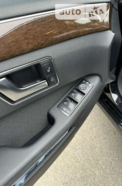 Седан Mercedes-Benz E-Class 2012 в 