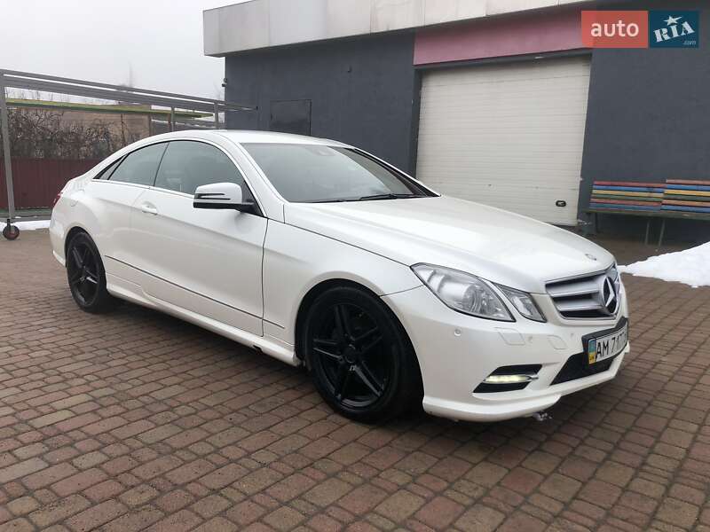 Купе Mercedes-Benz E-Class 2012 в Коростені