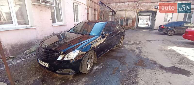 Седан Mercedes-Benz E-Class 2012 в Харкові фото 3 Седан Mercedes-Benz E-Class 2012 в Харкові