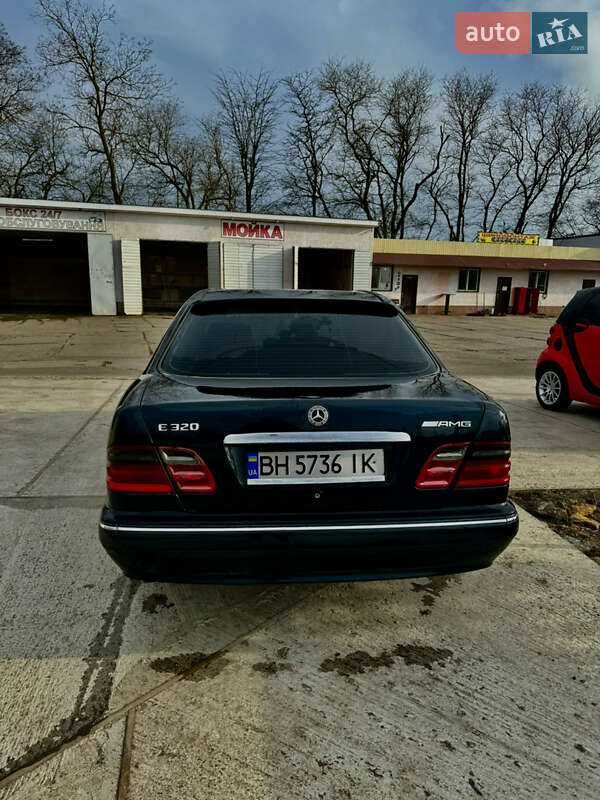 Седан Mercedes-Benz E-Class 1999 в Одессе
