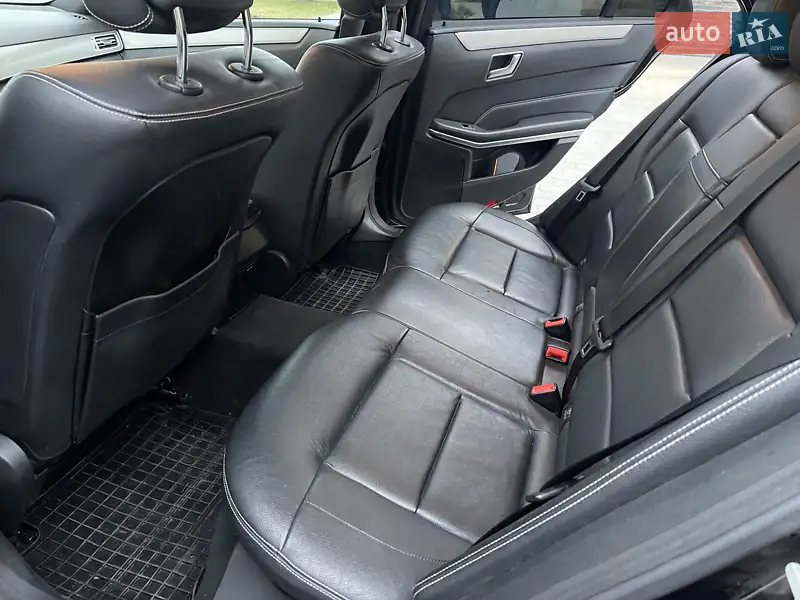 Седан Mercedes-Benz E-Class 2015 в 