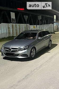 Универсал Mercedes-Benz E-Class 2013 в Львове