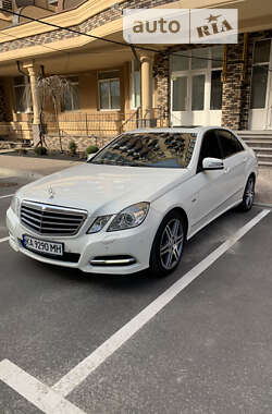 Седан Mercedes-Benz E-Class 2011 в Софиевской Борщаговке