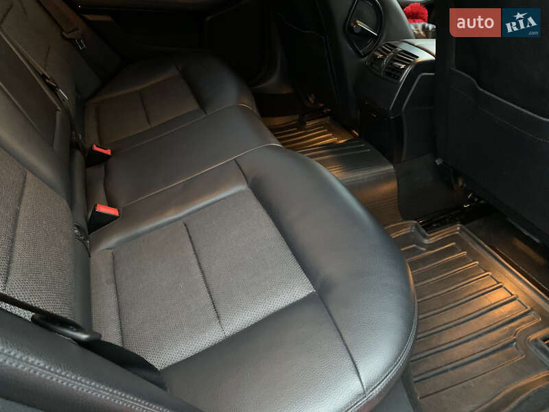 Седан Mercedes-Benz E-Class 2011 в Софиевской Борщаговке