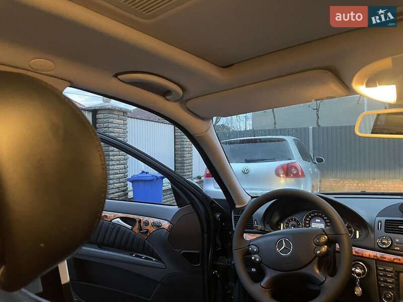 Седан Mercedes-Benz E-Class 2006 в Хусті