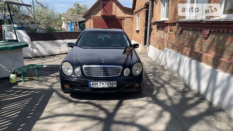 Mercedes-Benz E-Class 2004