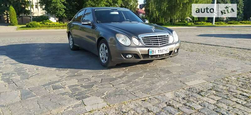 Седан Mercedes-Benz E-Class 2007 в Кременчуге