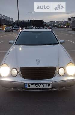 Седан Mercedes-Benz E-Class 2000 в Ивано-Франковске