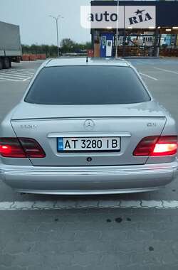 Седан Mercedes-Benz E-Class 2000 в Ивано-Франковске