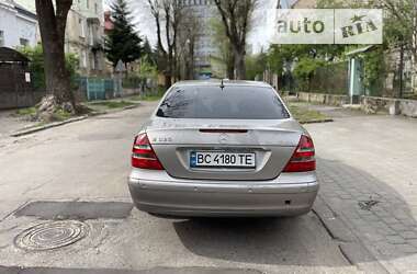 Седан Mercedes-Benz E-Class 2004 в Львові