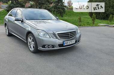 Седан Mercedes-Benz E-Class 2010 в Виннице