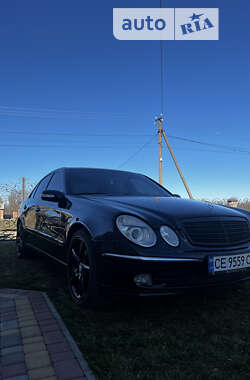 Седан Mercedes-Benz E-Class 2003 в Черновцах