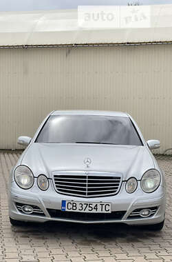 Седан Mercedes-Benz E-Class 2004 в Черновцах