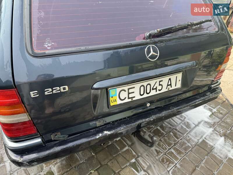 Mercedes-Benz E-Class 1995