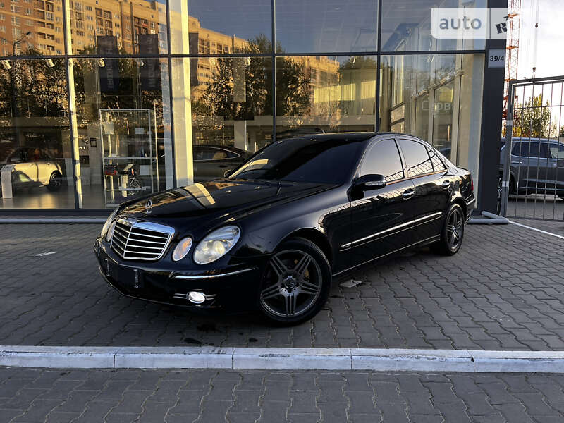 Mercedes-Benz E-Class 2004