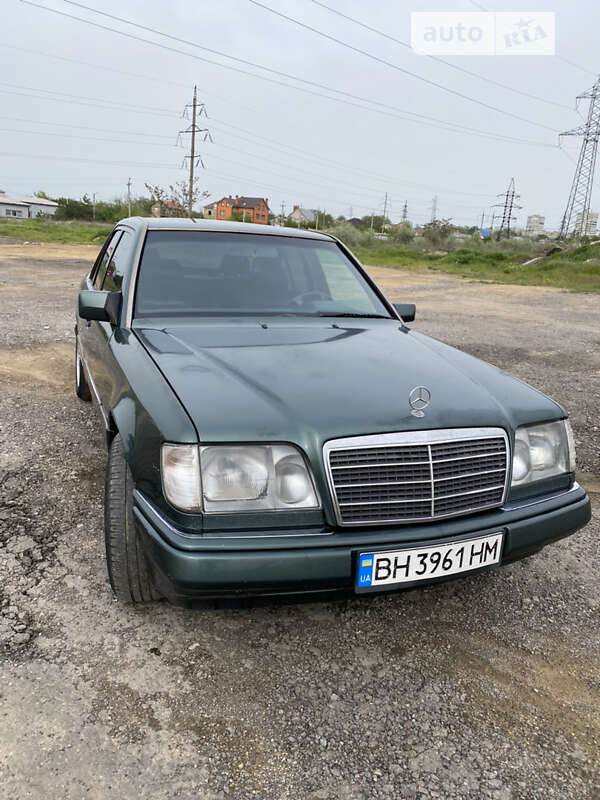 Седан Mercedes-Benz E-Class 1995 в Одесі
