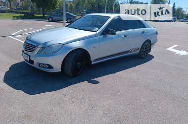 Седан Mercedes-Benz E-Class 2009 в Житомирі