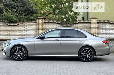 Седан Mercedes-Benz E-Class 2020 в Львове