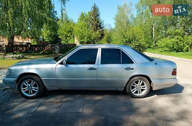 Седан Mercedes-Benz E-Class 1994 в Житомире