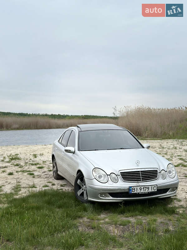 Седан Mercedes-Benz E-Class 2002 в Полтаві