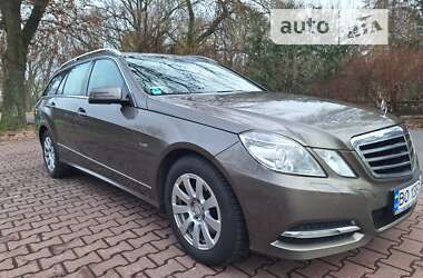 Универсал Mercedes-Benz E-Class 2011 в Зборове