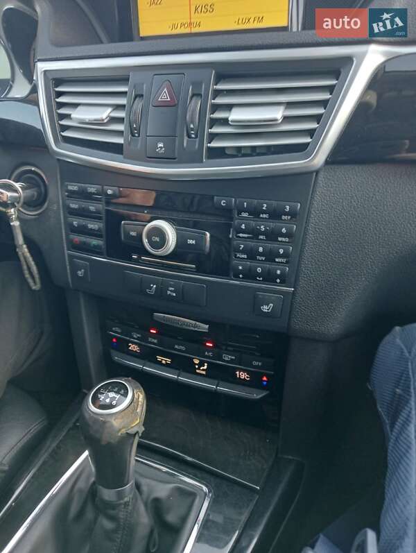 Універсал Mercedes-Benz E-Class 2010 в Львові фото 2 Універсал Mercedes-Benz E-Class 2010 в Львові