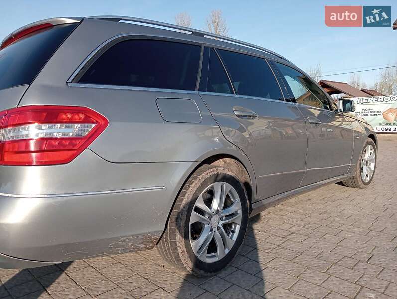 Універсал Mercedes-Benz E-Class 2010 в Львові фото 5 Універсал Mercedes-Benz E-Class 2010 в Львові