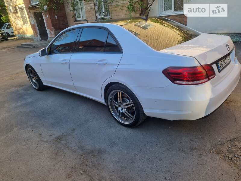 Седан Mercedes-Benz E-Class 2015 в Виннице