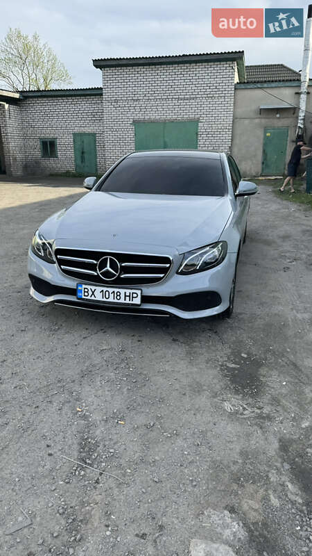 Седан Mercedes-Benz E-Class 2018 в Хмельницком