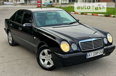 Седан Mercedes-Benz E-Class 1998 в Черновцах