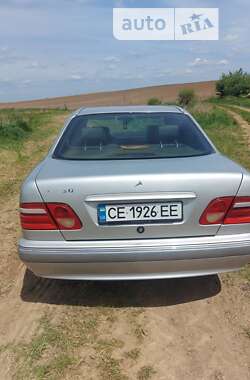 Седан Mercedes-Benz E-Class 1997 в Чернівцях