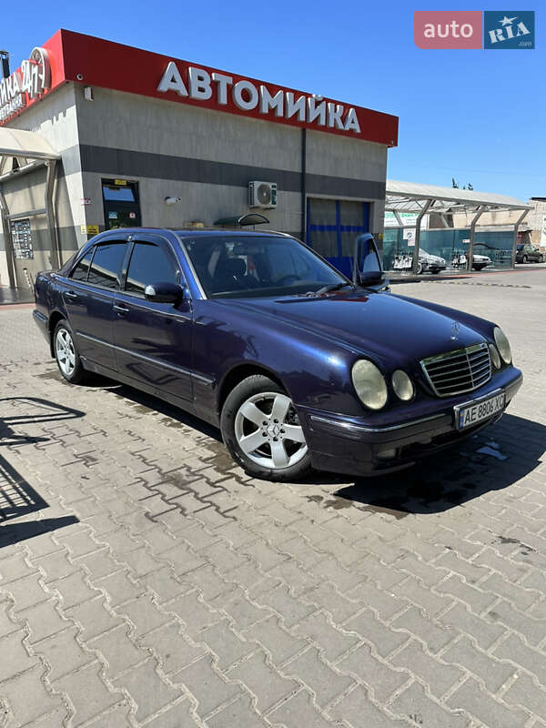 Седан Mercedes-Benz E-Class 2001 в Кривому Розі фото 2 Седан Mercedes-Benz E-Class 2001 в Кривому Розі