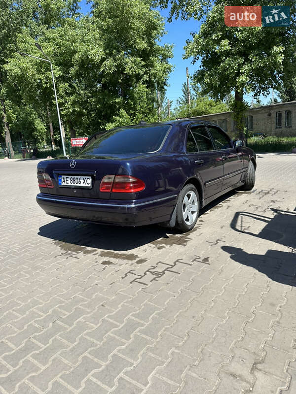 Седан Mercedes-Benz E-Class 2001 в Кривому Розі фото 5 Седан Mercedes-Benz E-Class 2001 в Кривому Розі