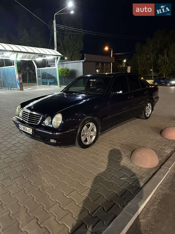 Седан Mercedes-Benz E-Class 2001 в Кривому Розі фото 10 Седан Mercedes-Benz E-Class 2001 в Кривому Розі