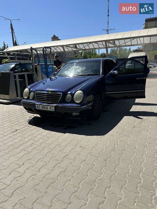 Седан Mercedes-Benz E-Class 2001 в Кривому Розі фото 12 Седан Mercedes-Benz E-Class 2001 в Кривому Розі