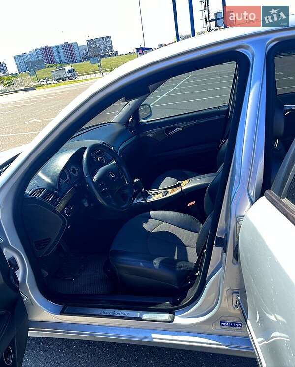 Седан Mercedes-Benz E-Class 2006 в Миколаєві фото 10 Седан Mercedes-Benz E-Class 2006 в Миколаєві