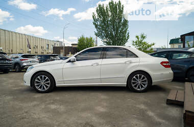 Седан Mercedes-Benz E-Class 2011 в Киеве