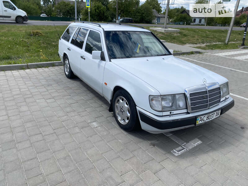 Универсал Mercedes-Benz E-Class 1993 в Луцке