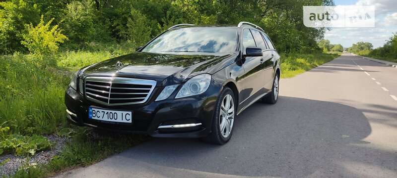 Универсал Mercedes-Benz E-Class 2011 в Николаеве фото 13 Универсал Mercedes-Benz E-Class 2011 в Николаеве