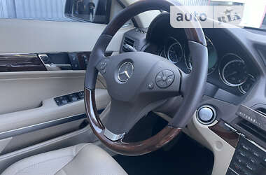 Купе Mercedes-Benz E-Class 2010 в Киеве