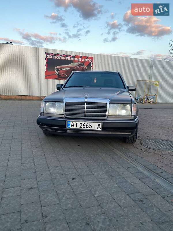 Седан Mercedes-Benz E-Class 1992 в Коломые