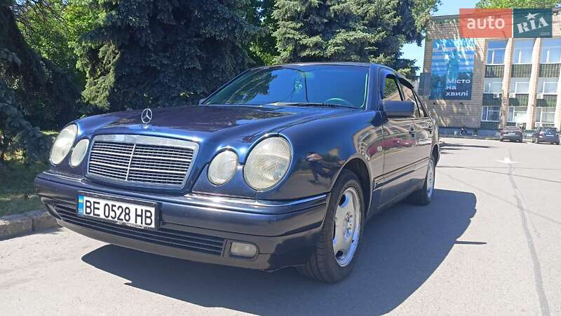 Mercedes-Benz E-Class 1999