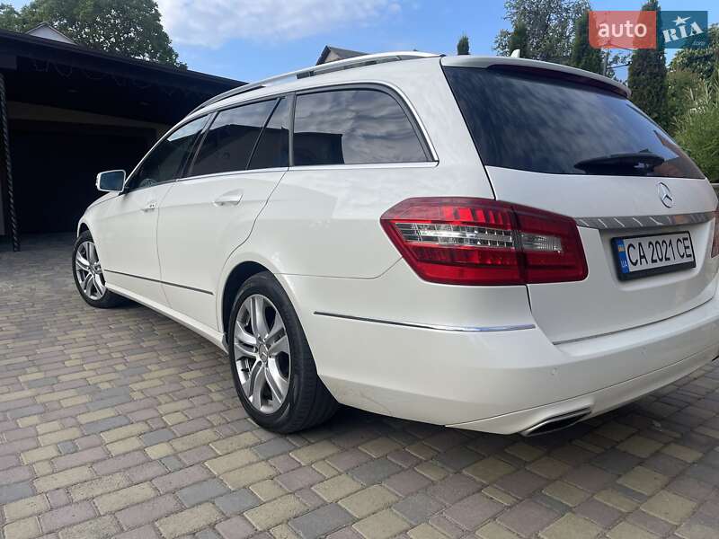 Универсал Mercedes-Benz E-Class 2012 в Умани