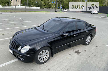 Седан Mercedes-Benz E-Class 2005 в Києві