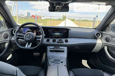 Седан Mercedes-Benz E-Class 2022 в Львове