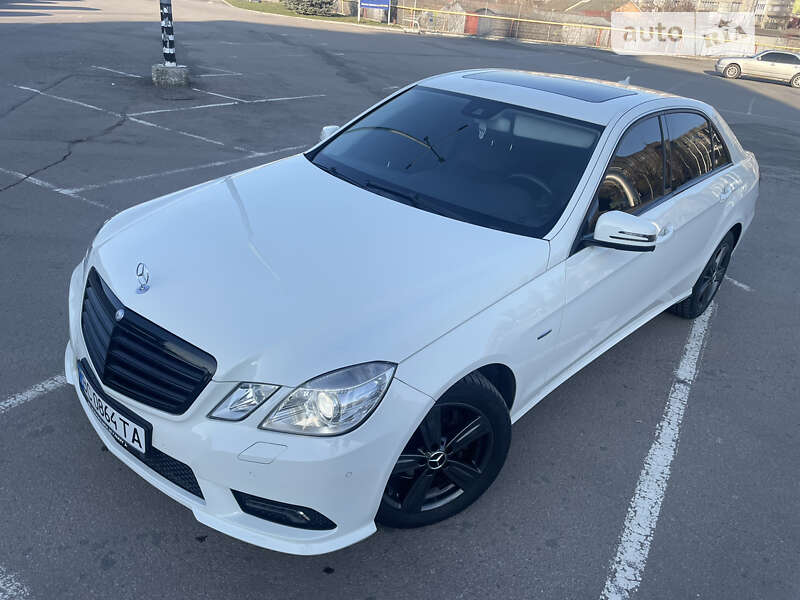 Седан Mercedes-Benz E-Class 2009 в Ивано-Франковске