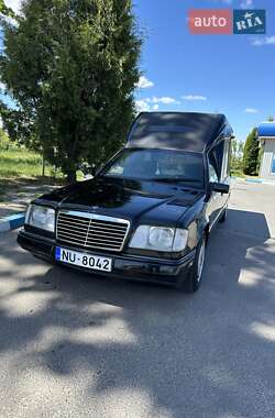 Универсал Mercedes-Benz E-Class 1994 в Львове